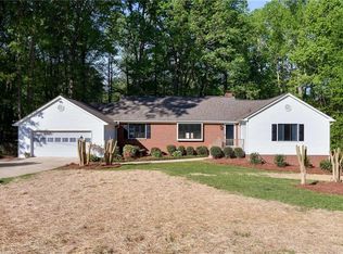 415 Brookforest Dr, Winston Salem, NC 27107