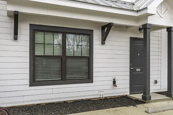 8 Tolar Rd — Photo 32
