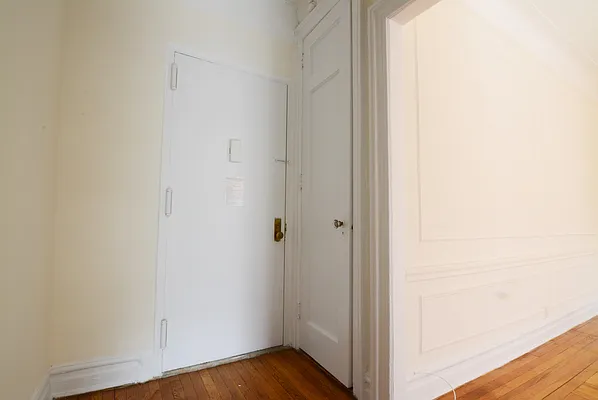 Rented by David Hirsch, LREB | media 12