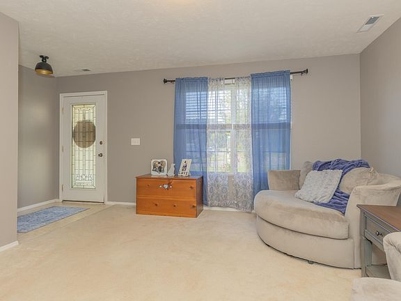 4th image of 3212 Oaklyn Dr