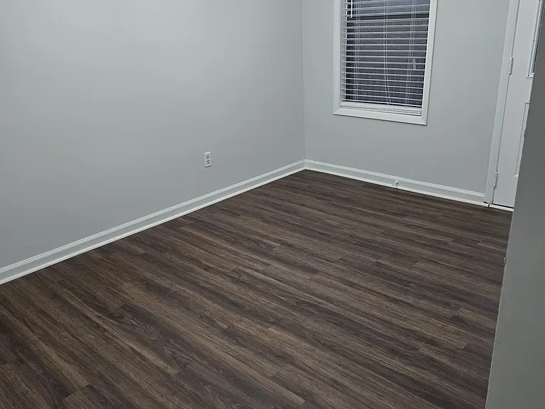3211 Highpoint Ct — Photo 2