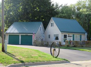 2433 Stockbridge Ave, Burton, MI 48509