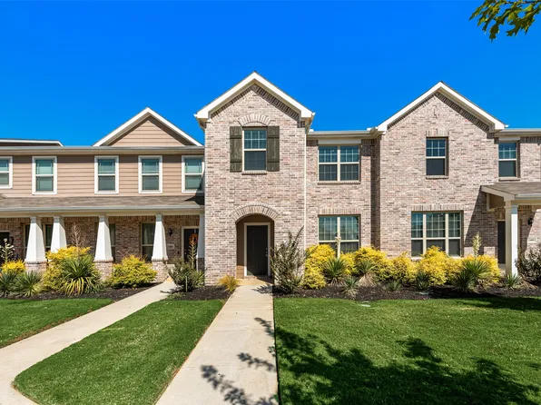 2404 Greystone Dr, Denton, TX 76207