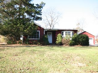 2125 S Taylor Rd, Decatur, IL 62521