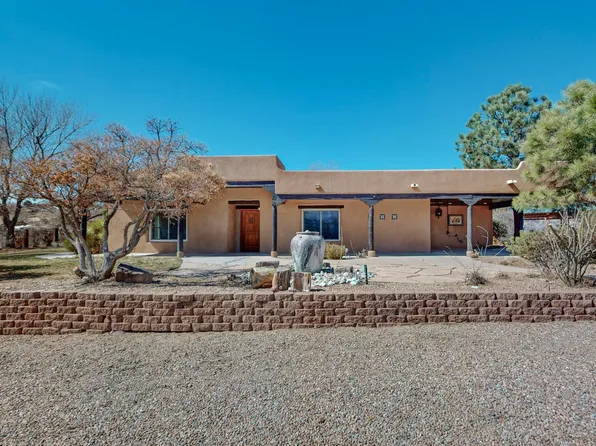 1432 Camino Hermosa, Corrales, NM 87048