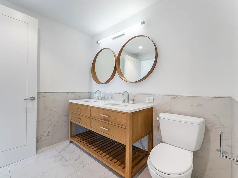 372 9th Luxury Rentals — Photo 65