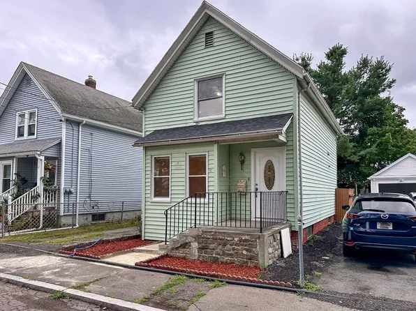 16 Miller Pl, Lynn, MA 01904