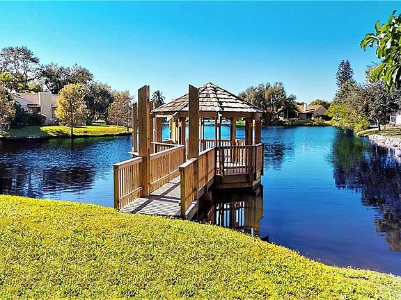 3rd image of 15784 Silverado Ct