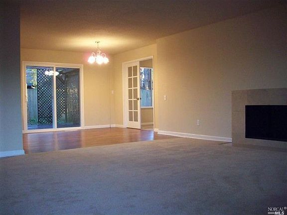 3rd image of 8562 Lakewood Ave