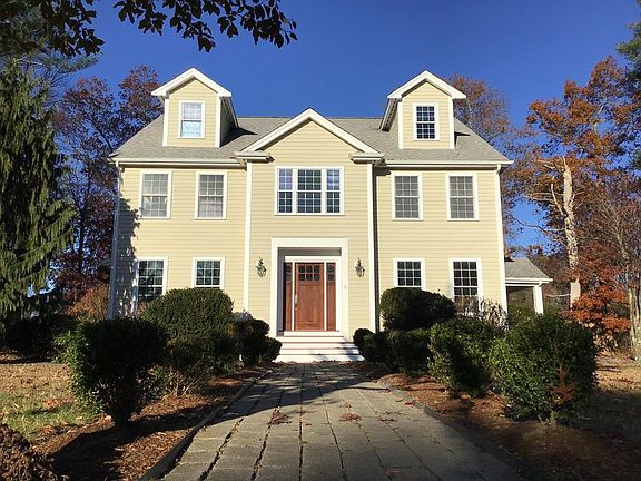 2nd image of 8 Harvest Ln