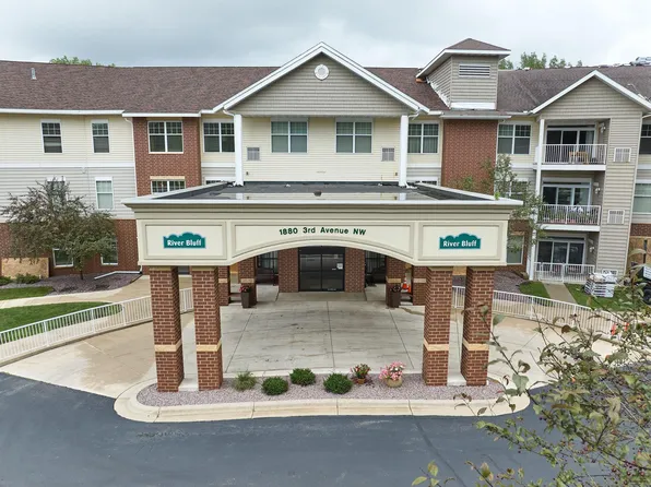 1880 3rd Ave NW Unit 212, Rochester, MN 55901