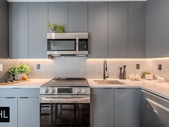 4th image of 931 Carroll St #1209