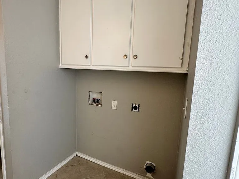 6130 Avenue P — Photo 10