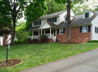 30 Castles Dr, Wayne, NJ 07470