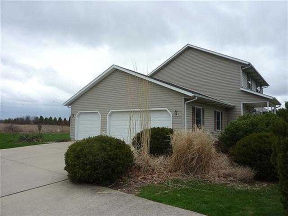 3rd image of 22410 57th Ave N