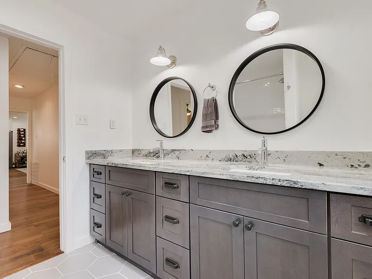 10047 Briarwild Ln — Photo 35