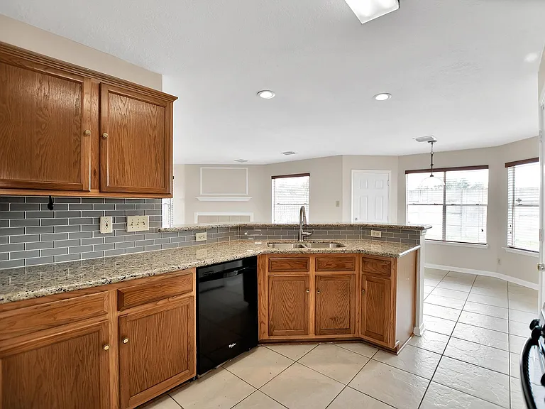 2939 Sailors Moon Dr — Photo 17