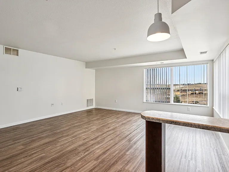 Valleyhigh Flats — Photo 12