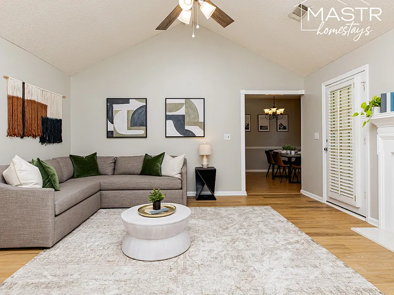 107 Tappan Ct — Photo 4