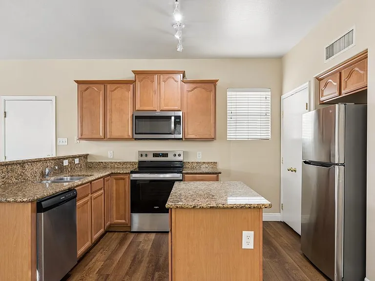 3018 W Villa Cassandra Dr — Photo 5