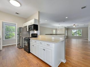 1809 W 39th St #B, Austin, TX 78731