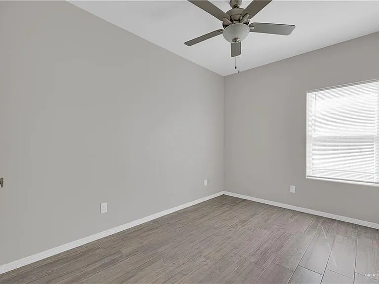 5006 S Dahlia St #4 — Photo 6