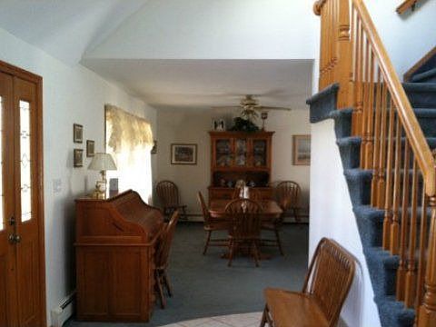 2nd image of 20 Tower Ln