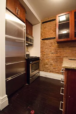Rented by Wave Real Estate Group | media 12