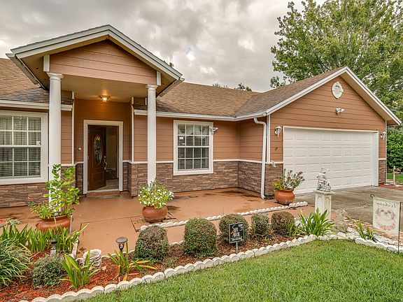 2nd image of 1954 Apopka Dr