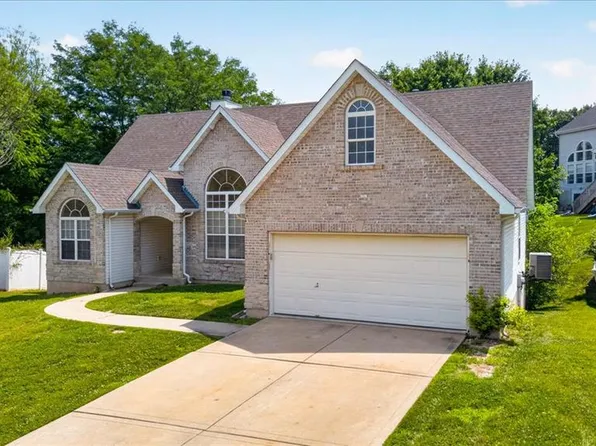 3986 Poppy Marie Ln, Saint Charles, MO 63304