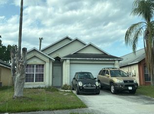 7029 Carna Ct, Orlando, FL 32807