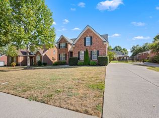 5427 Saint Ives Dr, Murfreesboro, TN 37128