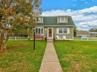 215 W Drumbed Rd, Villas, NJ 08251