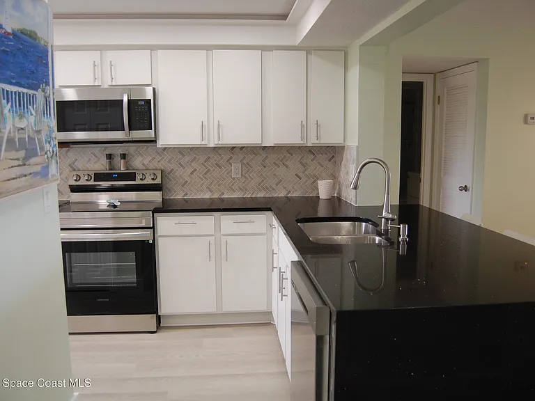 1860 N Atlantic Ave #B405 — Photo 4