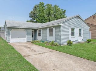 38 Rendon Dr, Hampton, VA 23666