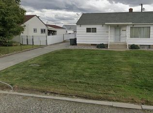320 Abert Ave, Richland, WA 99352
