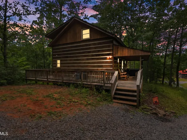4364 Dahlgren Way, Sevierville, TN 37876