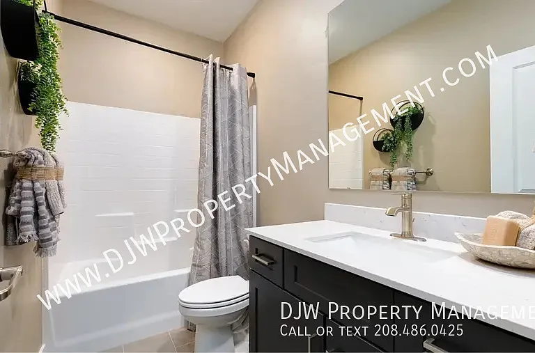 1727 N Truman Ave — Photo 15