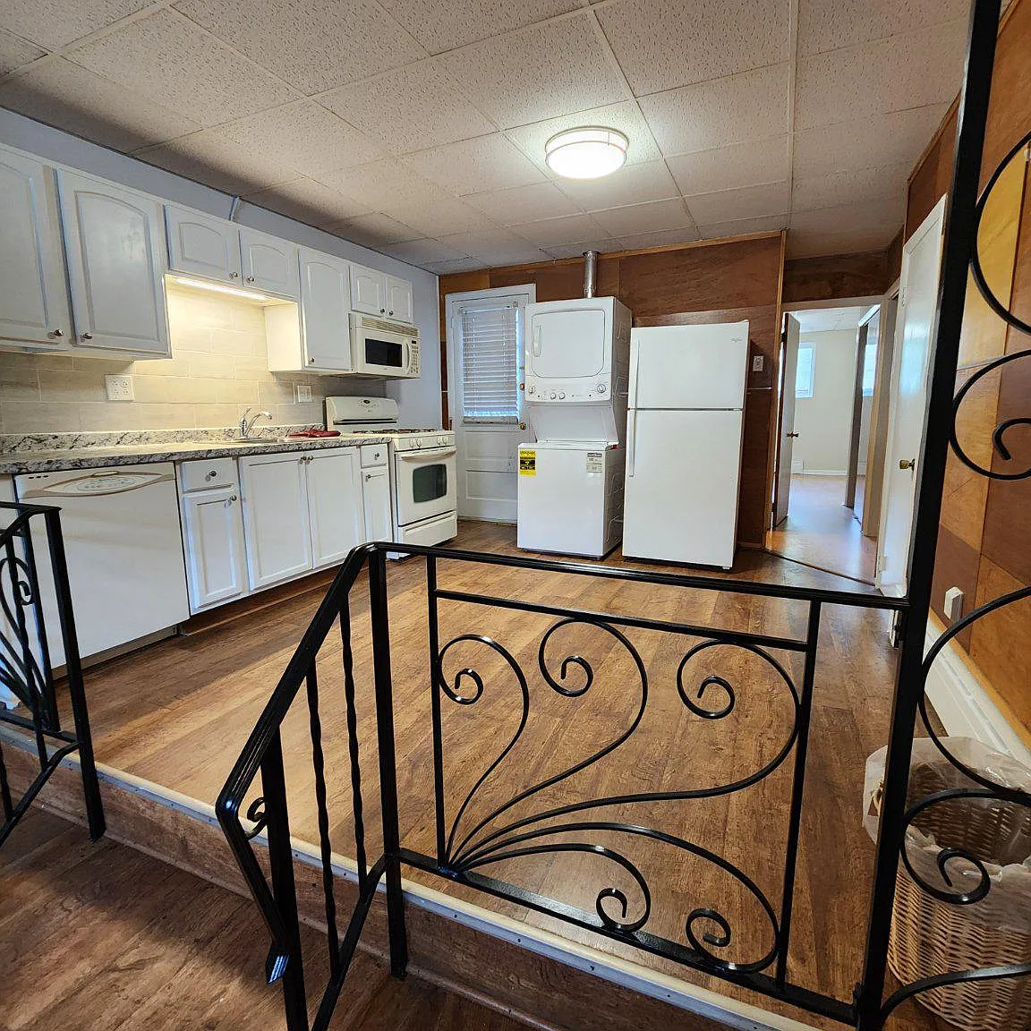 1 bed, 1.0 bath, 700 sqft, $1,750 — Photo 2