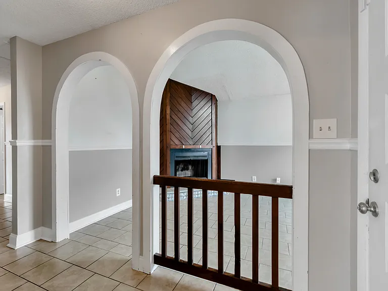 932 Fern Ridge Rd — Photo 4