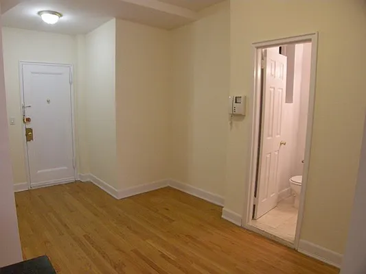 Rented by Vickers Realty | media 18