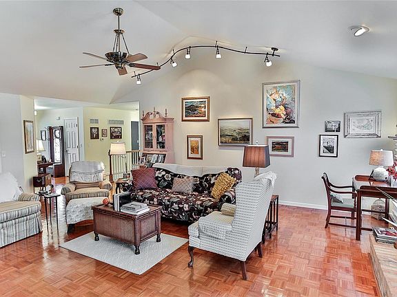 4th image of 9501 E Vista Dr