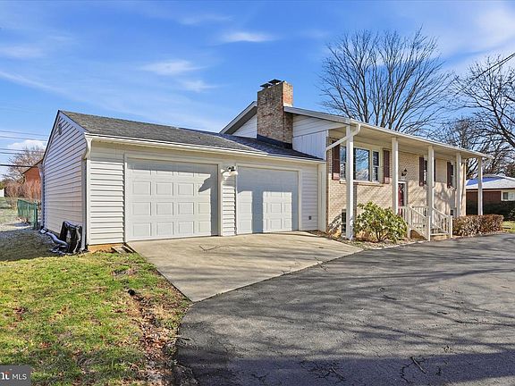 2nd image of 19022 Longmeadow Rd