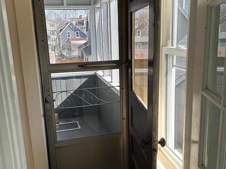 83 Flint St #2 — Photo 9