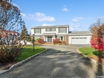 411 Middle Road, Bayport, NY, 11705