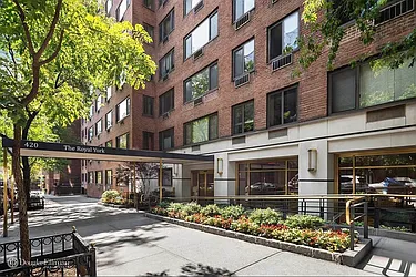 Rented by Level Group