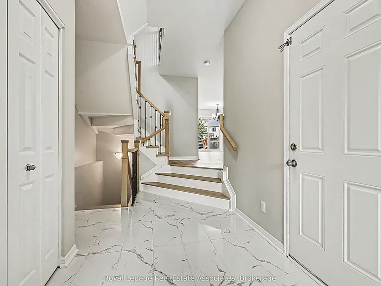 158 Lokoya St — Photo 3