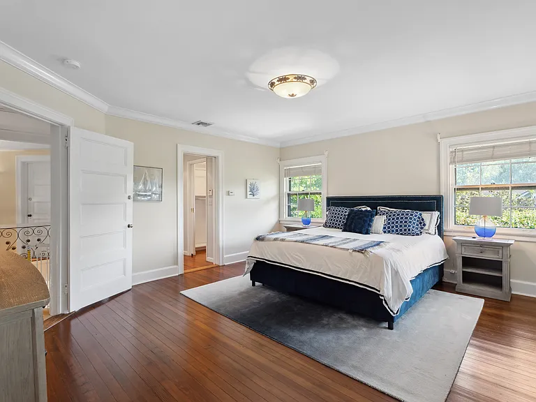 37 Beach Ln — Photo 15