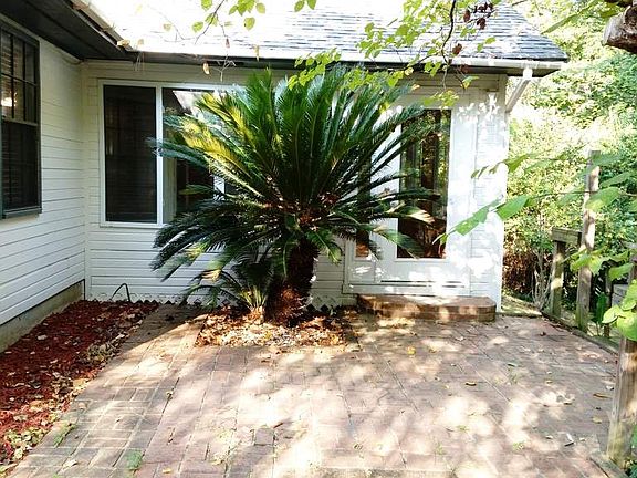 3rd image of 323 Mangum Ave