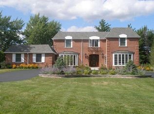 1482 Turkey Trl, Inverness, IL 60067